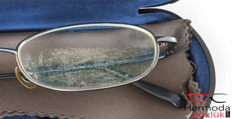 Çizilen Gözlük Camları Nasıl Temizlenir | Çizilen Gözlük Camları